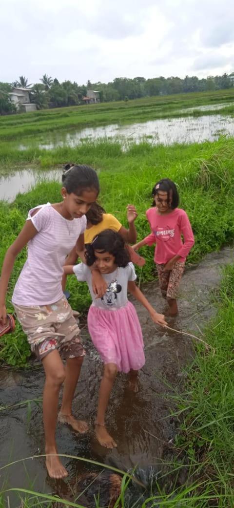 Sidhangana Home Stay أنرادابورام المظهر الخارجي الصورة