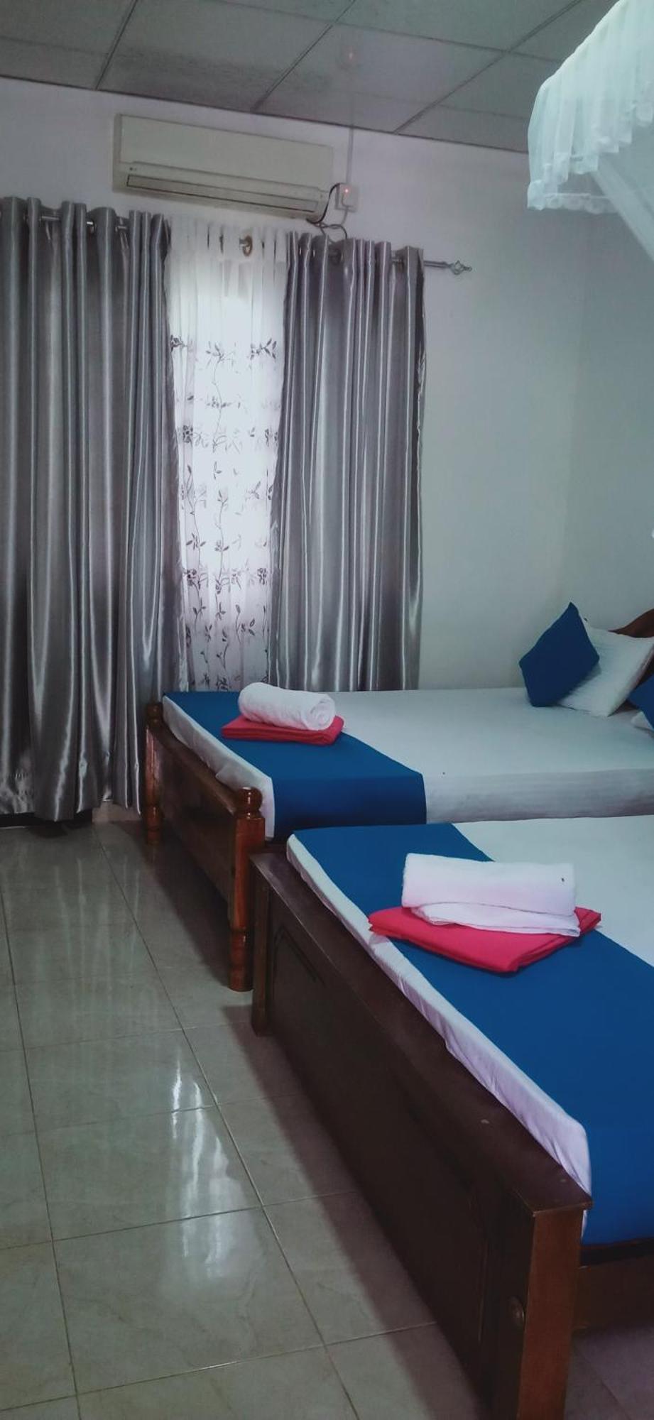 Sidhangana Home Stay أنرادابورام الغرفة الصورة