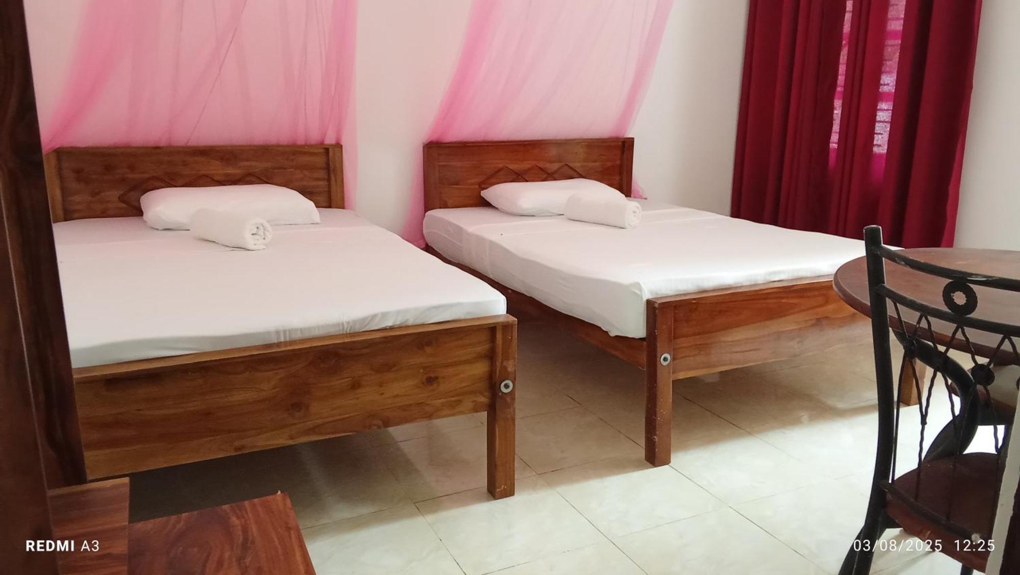 Sidhangana Home Stay أنرادابورام الغرفة الصورة